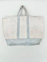 Load image into Gallery viewer, 1970’s maine made boat and tote
