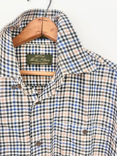Load image into Gallery viewer, orvis signature collection button-down
