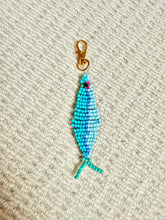 Load image into Gallery viewer, 2 fish
