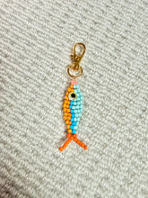 Load image into Gallery viewer, 2 fish
