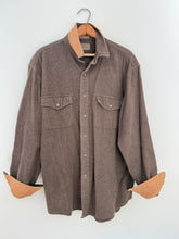 Load image into Gallery viewer, vintage two-tone brown chamois button-down
